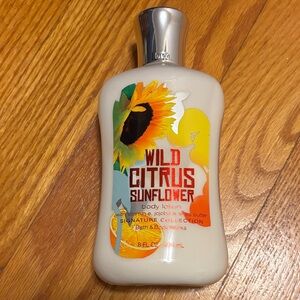 Bath & Body Works Wild Citrus Sunflower Lotion with Silver Cap